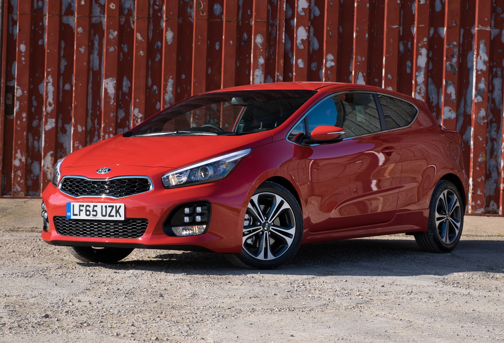 06-Se revelan los 15 coches más fiables-Kia Cee’D